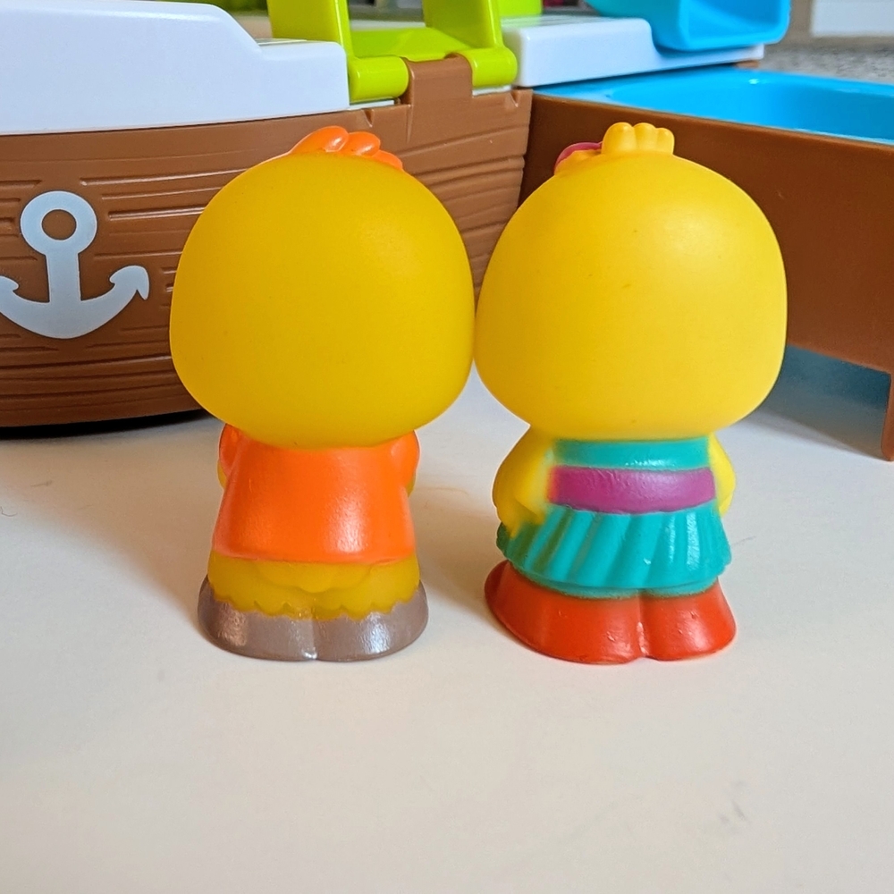 Timber Tots Vulli Klorophil Boat Lot With Character Figures - Picture 8 of 16